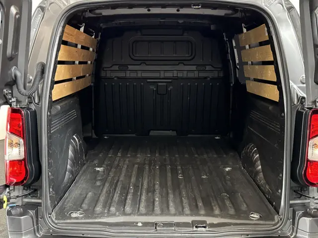 Opel Combo 1.5D L2H1 Edition 2022 Diesel 3