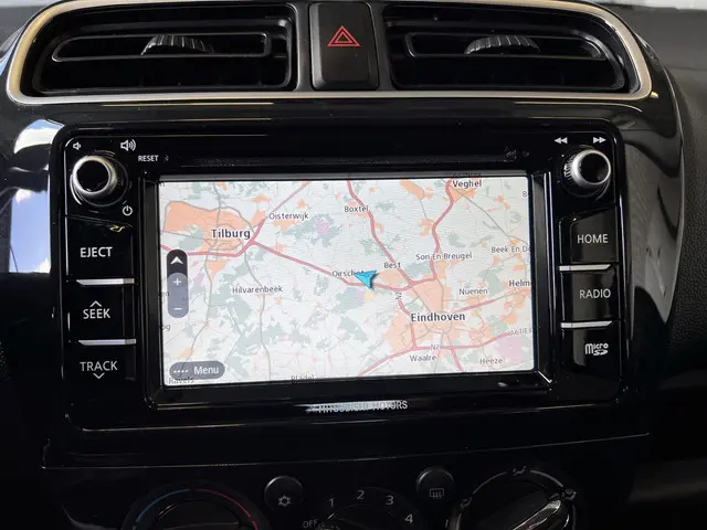 Mitsubishi Space Star 1.2 Connect Pro 2018 Benzine 12