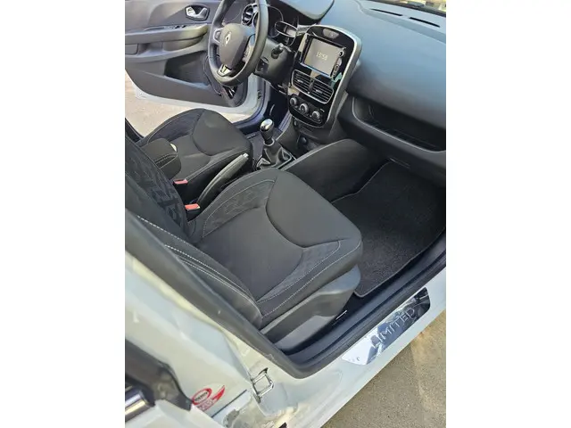 Renault Clio 0.9 TCe Limited 2019 Benzine 9