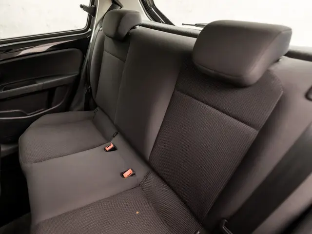 Volkswagen up! 1.0 take up! 2016 Benzine 12