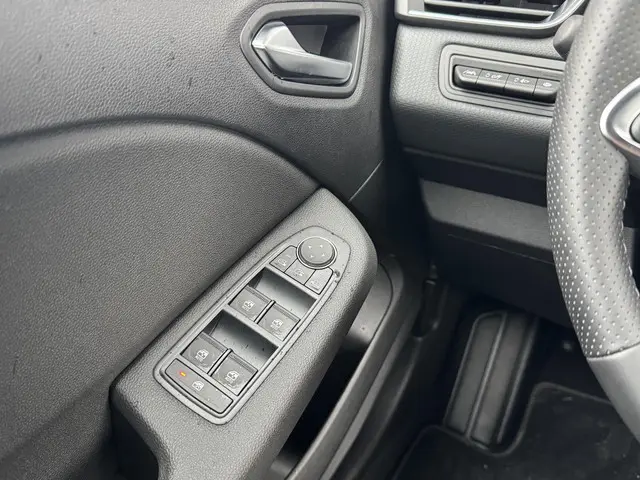 Mitsubishi Colt 1.6 HEV INSTYLE 2024 Hybride Benzine 20