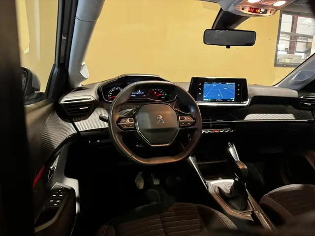 Peugeot 208 1.2 PureTech Active Pack 2022 Benzine 16