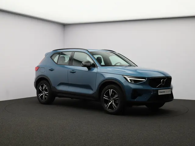 Volvo XC40 B4 Plus Dark 2025 Benzine 31