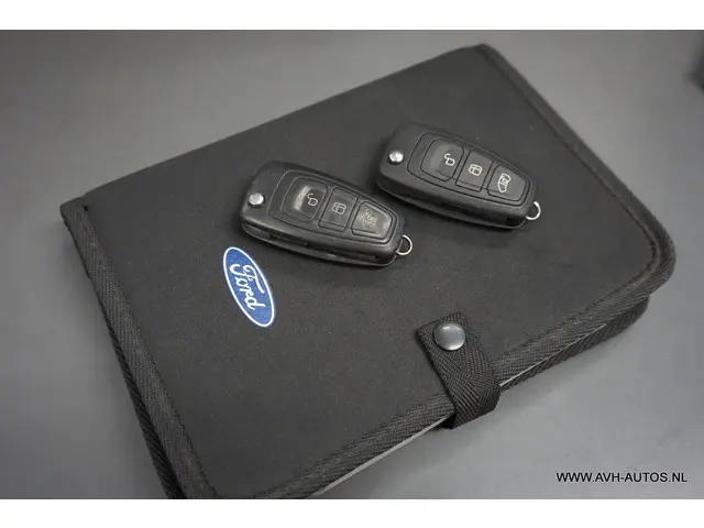 Ford Transit 350 2.2 TDCI L3H3 Ambiente 2015 Diesel 22