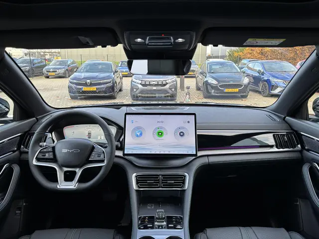 BYD SEAL U 1.5 DM-i FWD Boost 2025 Hybride Benzine 8