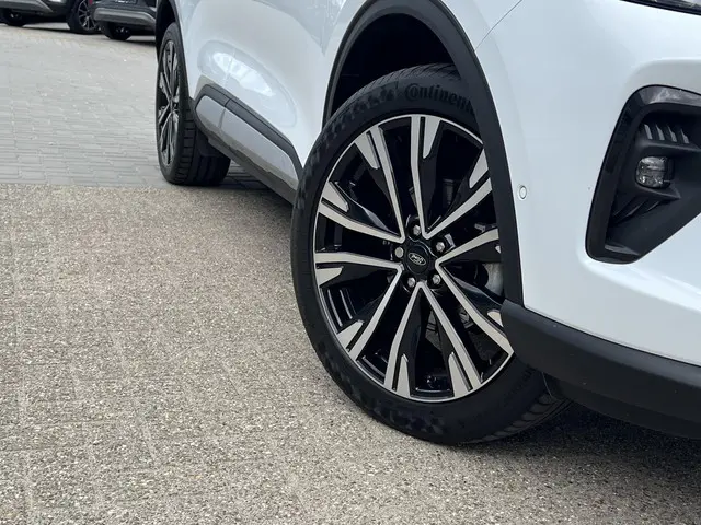 Ford Kuga 2.5 PHEV Active X 2024 Hybride Benzine 4