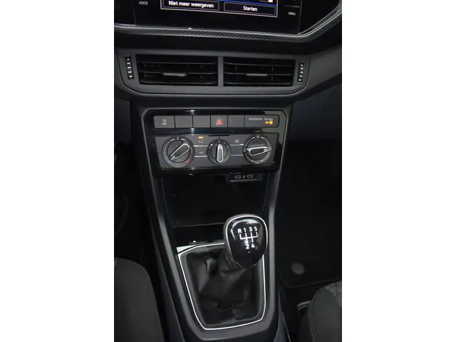 Volkswagen T-Cross 1.0 TSI Life 2021 Benzine 33