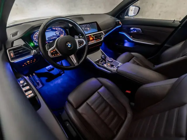 BMW 3 Serie M340i xDrive High Executive 2021 Benzine 19
