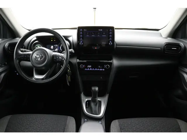 Toyota Yaris Cross 3