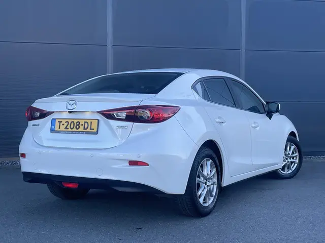 Mazda 3 1.5 SkyActiv-G 100 TS 2018 Benzine 2