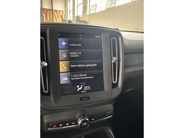 Volvo XC40 1.5 T3 2019 Benzine 8