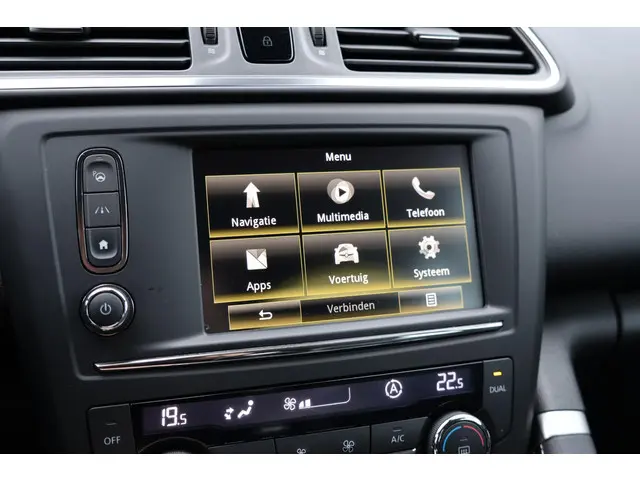 Renault Kadjar 1.2 TCe Bose 2017 Benzine 37