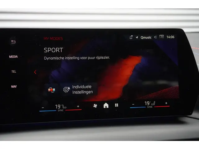 BMW 1 Serie 120 2025 Benzine 20