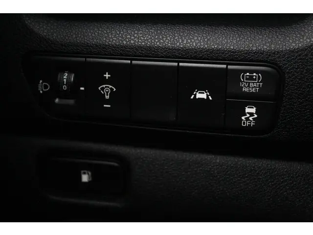 Kia Niro 1.6 GDi Hybrid DynamicLine 2021 Hybride Benzine 7