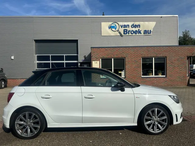 Audi A1 Sportback 1.2 TFSI Admired 2013 Benzine 29