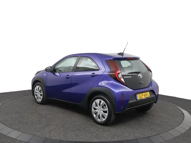 Toyota Aygo X 1.0 VVT-i MT Play 2024 Benzine 12