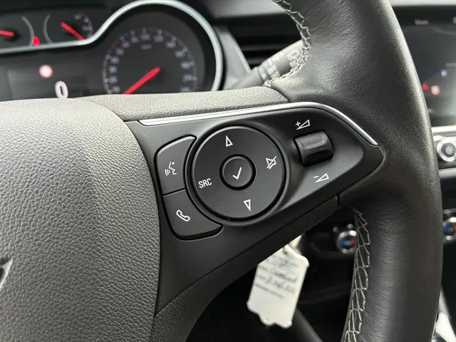 Opel Crossland 1.2 Turbo Elegance 2022 Benzine 26