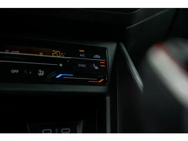 Volkswagen Polo 2.0 TSI GTI 2022 Benzine 17