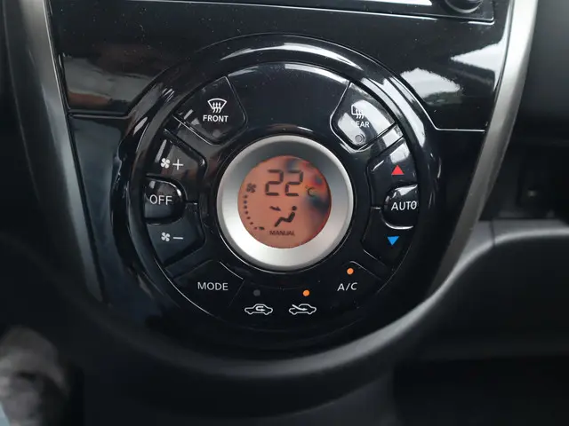 Nissan Micra 1.2 Connect Edition 2014 Benzine 9