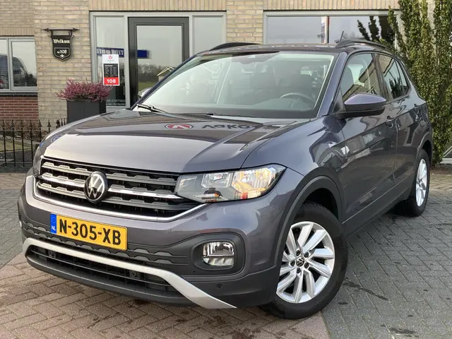 Volkswagen T-Cross 2