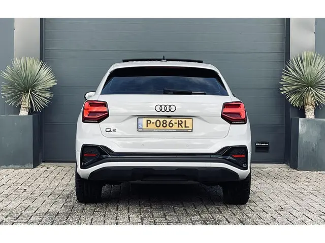 Audi Q2 35 TFSI Pano Automaat s-Line Led 2022 Benzine 10