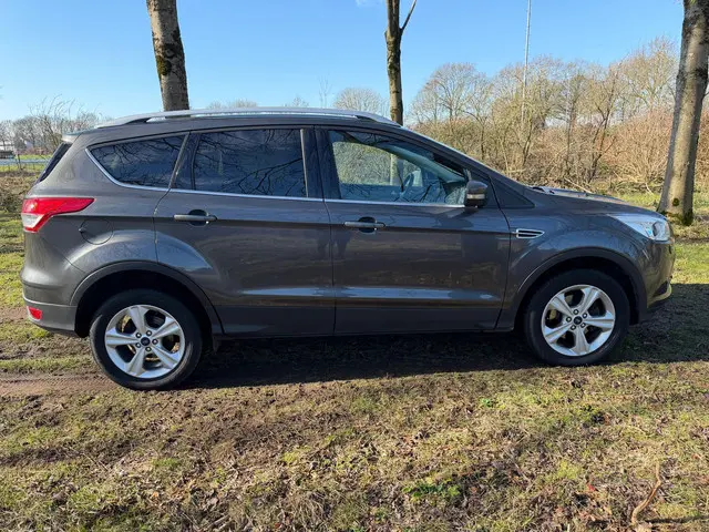 Ford Kuga 1.5 Trend Motor niet 100% 2016 Benzine 6