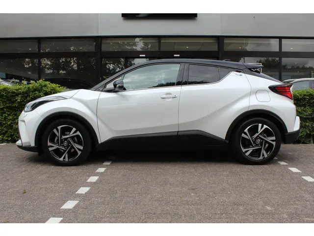 Toyota C-HR 2.0 Hybrid Style Bi-Tone 2023 Hybride Benzine 5
