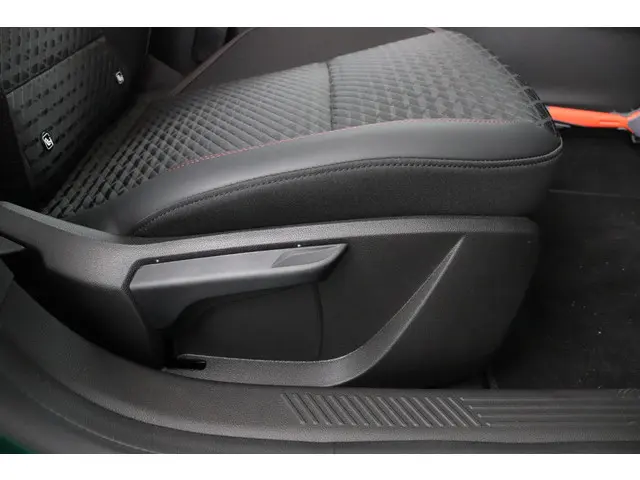 Renault Clio 1.8 Hybrid 160 techno 2026 Hybride Benzine 13