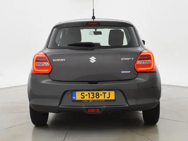 Suzuki Swift 1.2 COMFORT SMART HYBRID 2021 Benzine 7