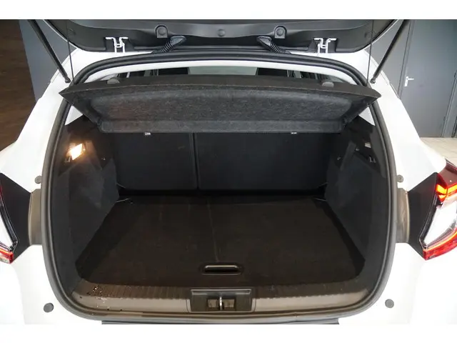 Renault Captur 1.3 TCe 140 2021 Benzine 24
