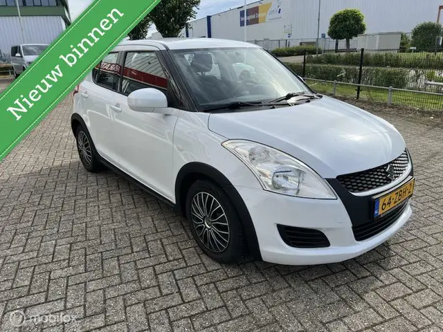 Suzuki Swift 1.2 Bandit EASSS 2012 Benzine 14