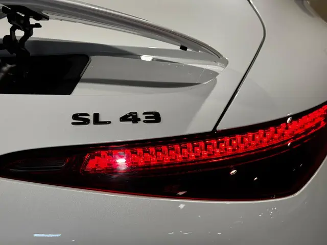 Mercedes-Benz SL Roadster AMG 43 2022 Hybride Benzine 35