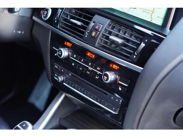 BMW X4 M40i High Executive 2018 Benzine 64