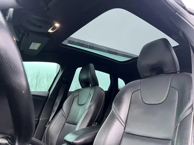 Volvo V40 2.0 T4 Business Sport 2018 Benzine 15