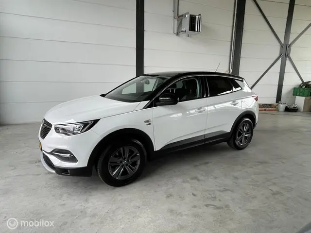 Opel Grandland X 2