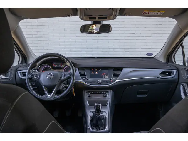 Opel Astra Sports Tourer 1.0 Edition 2016 Benzine 2