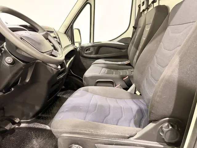 Iveco Daily 35S12V 352 L2H2 2017 Diesel 7