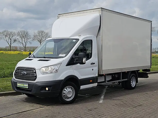 Ford Transit 2