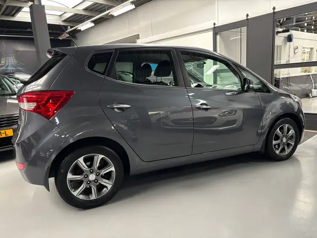 Hyundai ix20 1.4i Go! / Navigatie / Camera 2016 Benzine 6