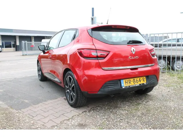 Renault Clio 0.9 TCe Expression 2016 Benzine 3
