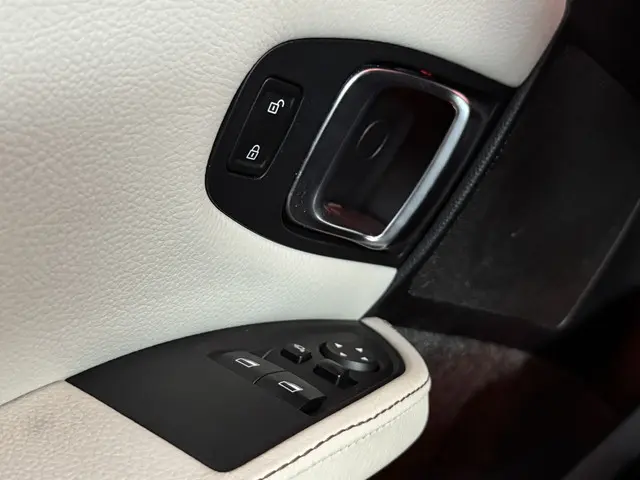 BMW i3 Basis 94Ah 33 kWh 2017 Elektrisch 29