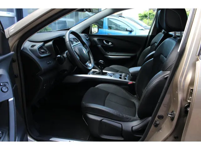 Renault Kadjar 1.2 TCe Intens 2015 Benzine 16