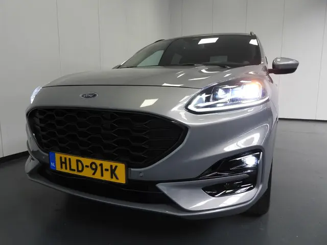 Ford Kuga 2.5 PHEV Plug-In ST-Line 2022 Hybride Benzine 38