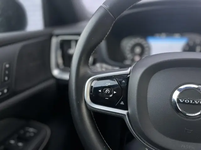 Volvo V60 2.0 T5 R-Design 2019 Benzine 13