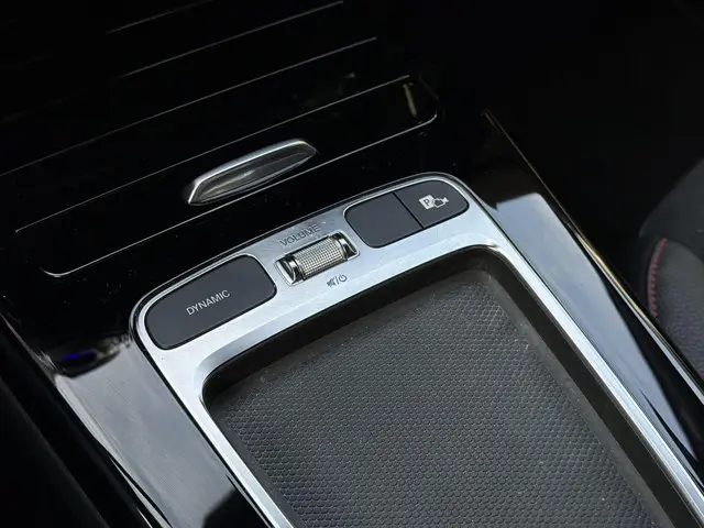 Mercedes-Benz CLA Aut. 180 AMG Sport 2024 Benzine 26