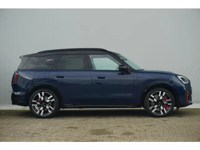 MINI Countryman JCW ALL4 John Cooper Works 2025 Benzine 3
