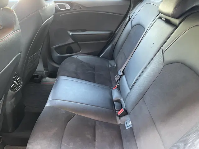 Kia ProCeed 1.6 T-GDi 204pk Automaat GT 2021 Benzine 17