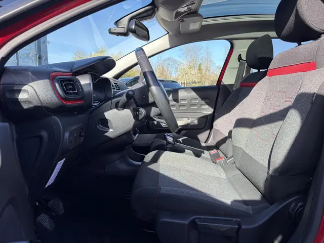 Citroën C3 1.2 PureTech S&S Shine 2017 Benzine 9