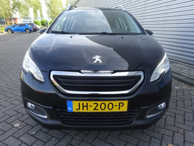 Peugeot 2008 1.2 PureTech Active 2016 Benzine 6