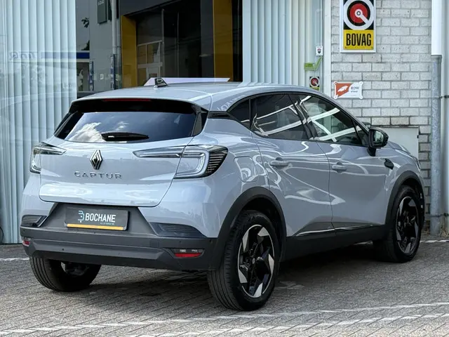 Renault Captur 1.0 TCe 90 techno 2025 Benzine 6